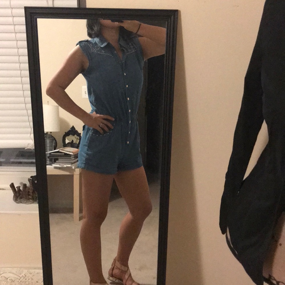 Jumpsuit. - Picture 3 of 3
